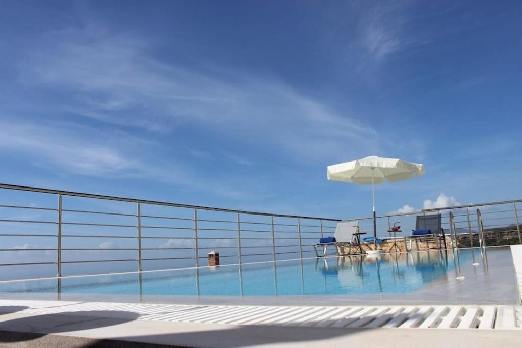 Phaedra, Luxury Private Infinity Pool Sea View Stoupa Villa Exochori