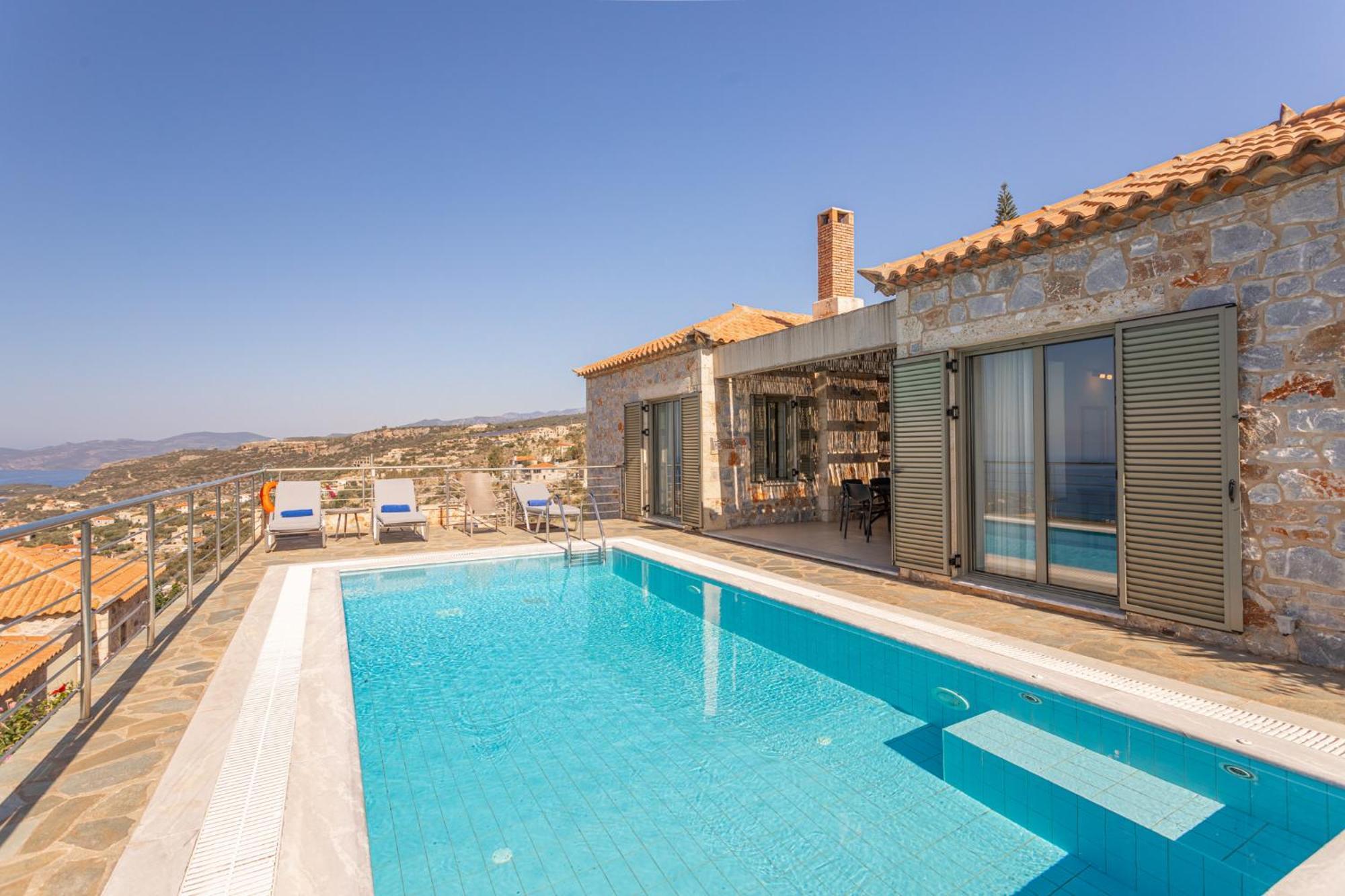 Phaedra, Luxury Private Infinity Pool Sea View Stoupa Villa Exochori